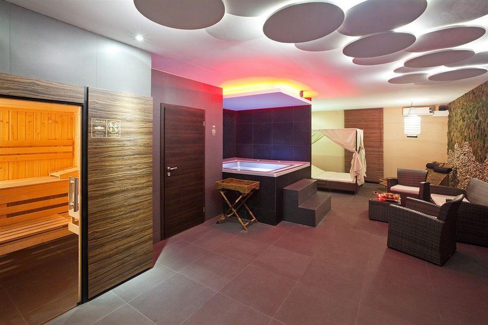 Pytloun Wellness Travel Hotel 리베레츠 외부 사진